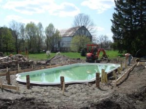 Backyard-Pool-Construction-Contractor-1